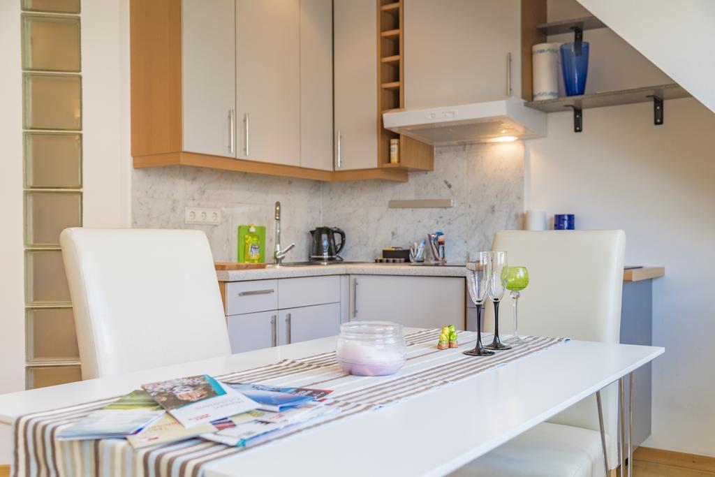 Maisonette Apartment Am Bahnhof - Adults Only Innsbruck Exterior photo
