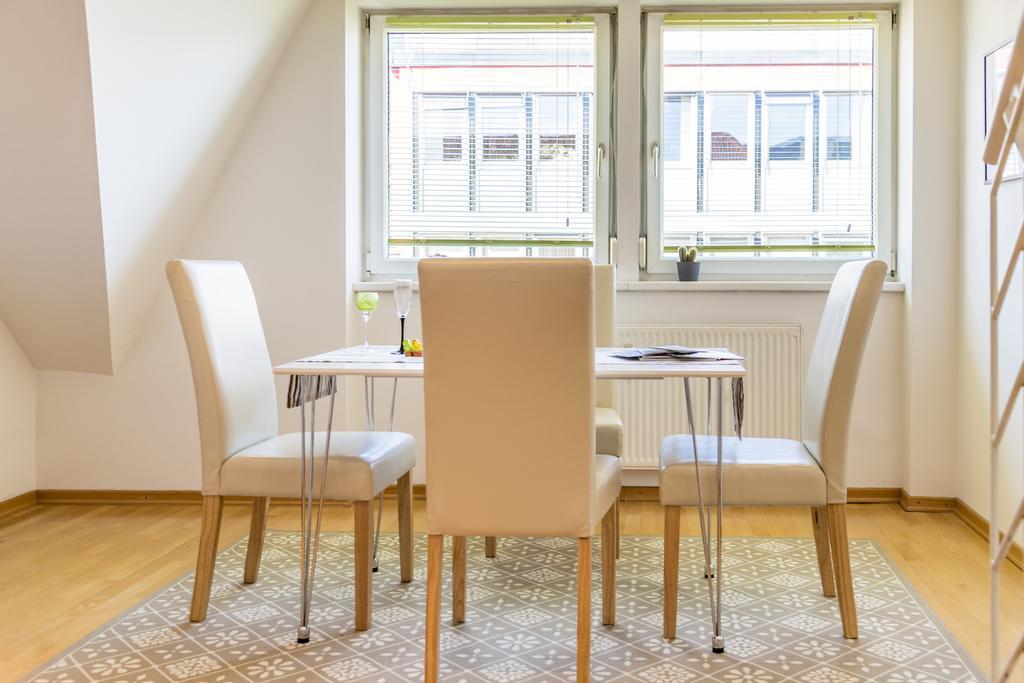 Maisonette Apartment Am Bahnhof - Adults Only Innsbruck Exterior photo