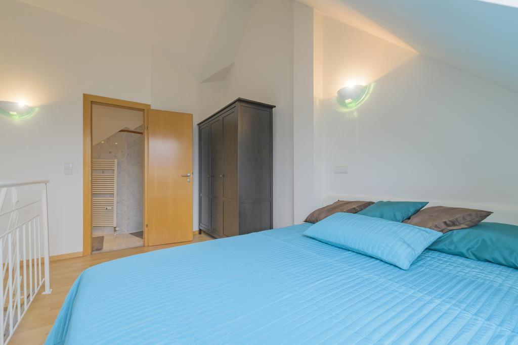 Maisonette Apartment Am Bahnhof - Adults Only Innsbruck Exterior photo