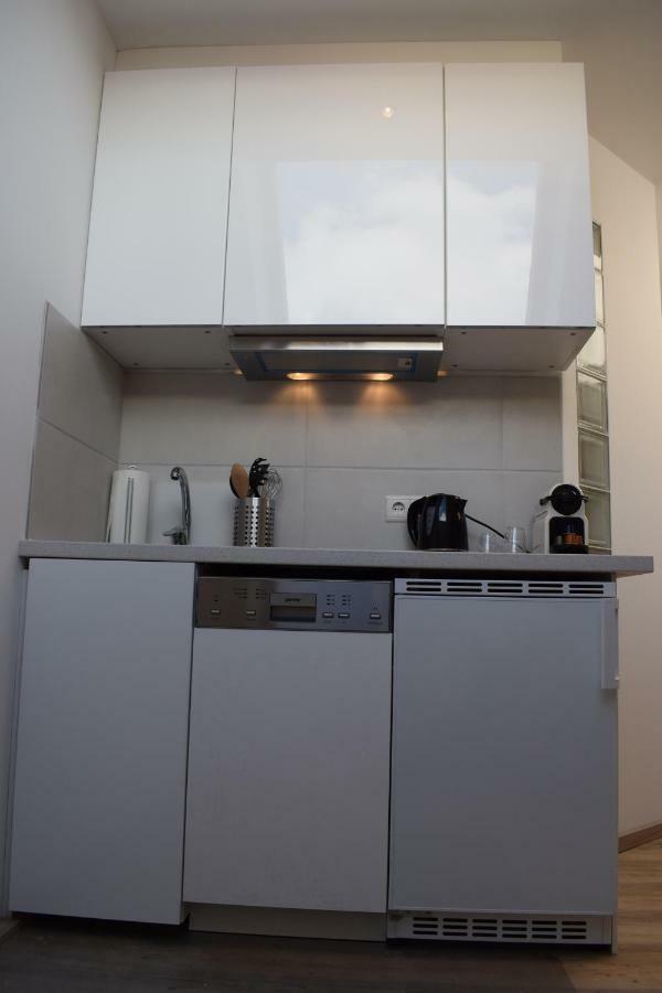 Maisonette Apartment Am Bahnhof - Adults Only Innsbruck Exterior photo