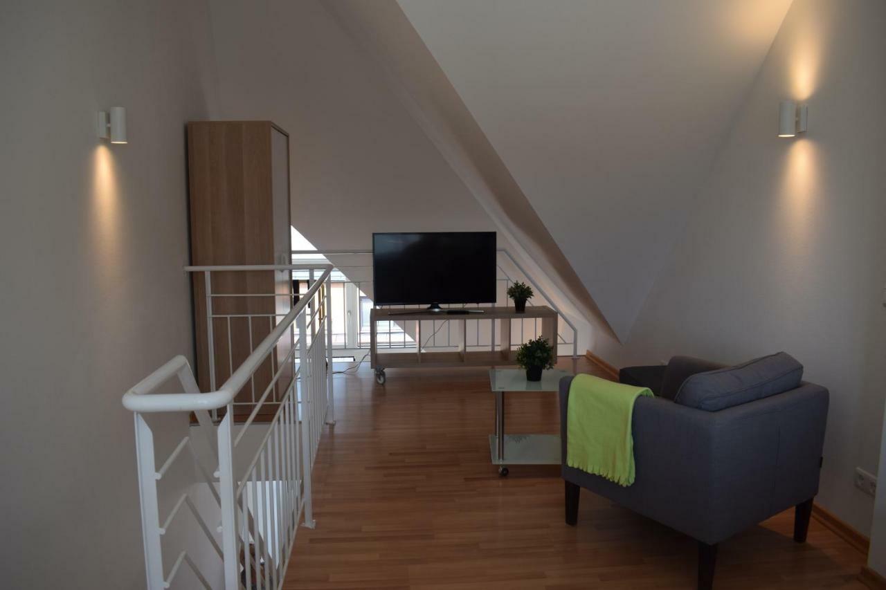 Maisonette Apartment Am Bahnhof - Adults Only Innsbruck Exterior photo